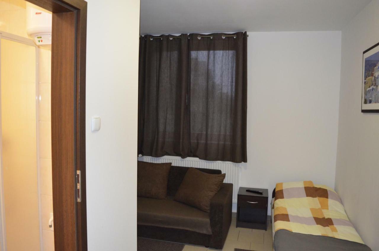 Noclegi U Adama Kajetany Dış mekan fotoğraf