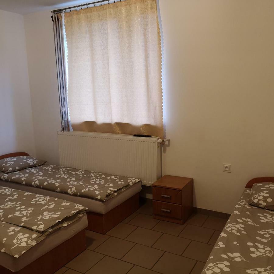 Noclegi U Adama Kajetany Dış mekan fotoğraf